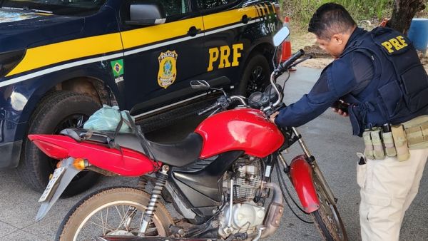 PRF recupera motocicleta com registro de furto e prende condutor por receptação em Caxias
