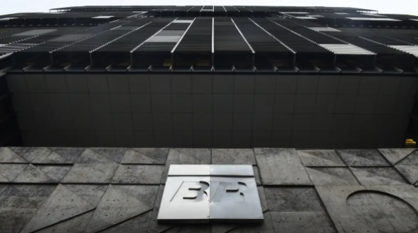 Petrobras reduz preço da gasolina em 5,2% a partir desta terça