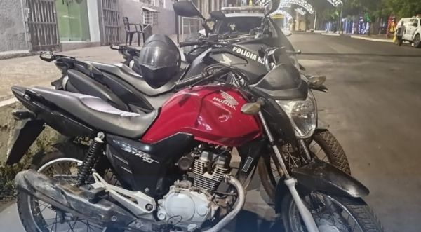 PM detém homem com motocicleta roubada em Caxias