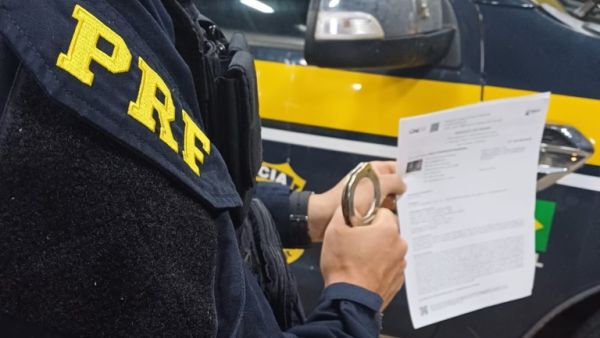 Foragido por homicídio qualificado é preso pela PRF em Caxias
