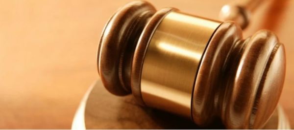 Homem é condenado a 29 anos de prisão por abusos sexuais contra as três filhas