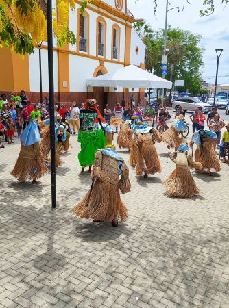 Encontro de Reisados celebra o Dia de Reis em Caxias