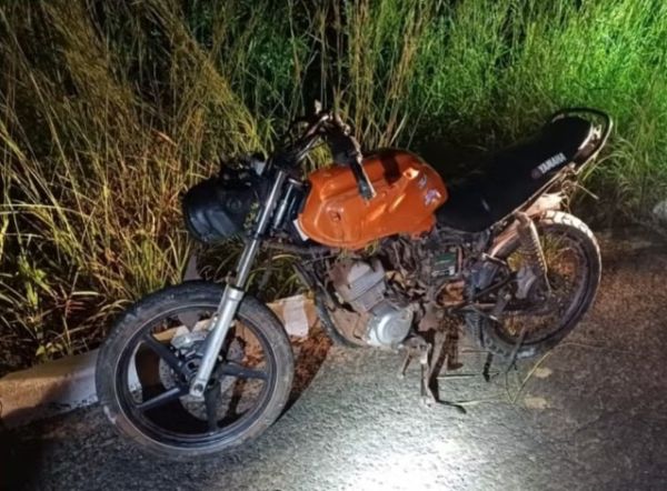 Colisão entre caminhonete e motocicleta deixa três feridos na BR-316, em Caxias; vítimas eram ocupantes da moto