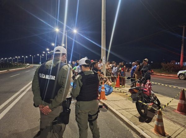 Caxiense morre após colisão de moto contra poste em Teresina