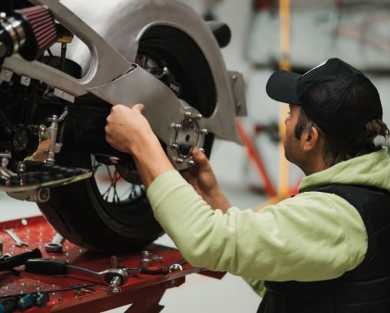 Eletromecânica de Motocicletas: Senai Caxias oferece 50 vagas gratuitas para curso profissionalizante