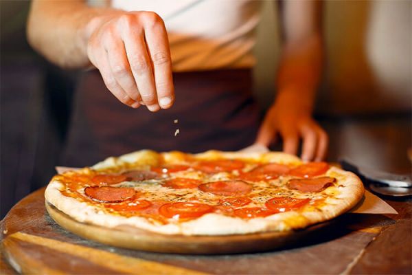 Vaga de emprego aberta para o cargo de Auxiliar de Pizzaiolo