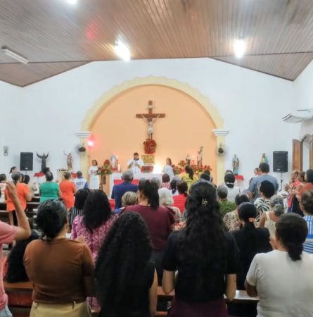 Capela de São Sebastião celebra dia do padroeiro com missas, procissão e leilão