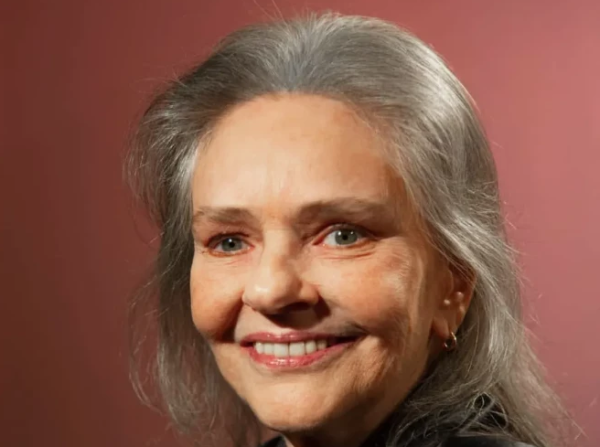 Morre Angela Ro Ro, ícone da música brasileira, aos 75 anos