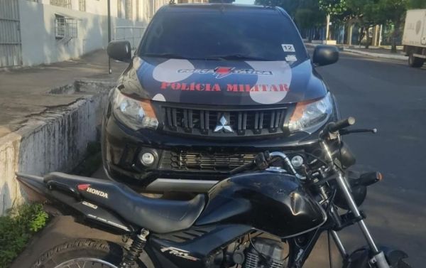 Motocicleta furtada é localizada no bairro Pai Geraldo