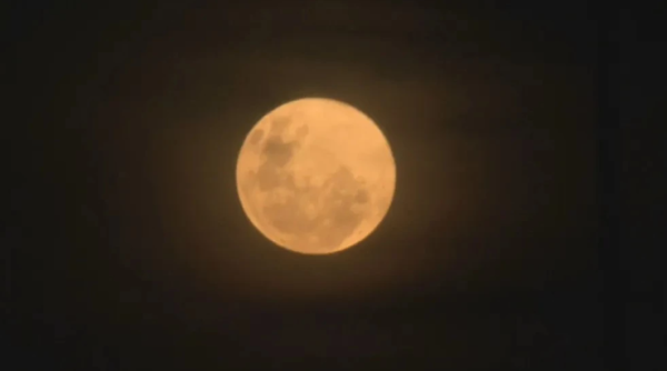 'Lua cheia do veado' aparece no céu nesta quinta-feira (10) em todo o país