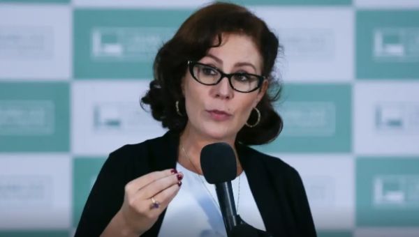 Por unanimidade, STF condena Carla Zambelli a 10 anos de prisão