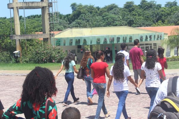 IFMA Caxias oferta 30 vagas para graduados e transferências