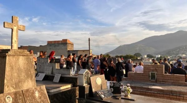 Funerária é condenada a indenizar famílias por troca de corpos de idosos antes de sepultamento no MA