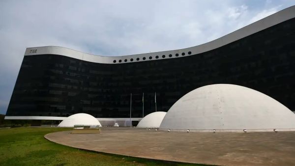 Inscrições para concurso da Justiça Eleitoral terminam nesta terça