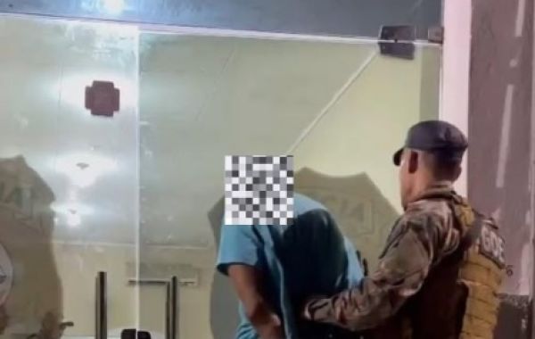 Suspeito de assalto a estabelecimento é detido com celular roubado no bairro Antenor Viana