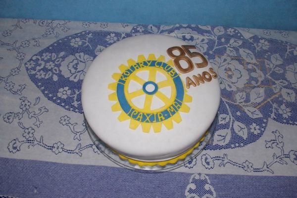 Rotary Club de Caxias completa 85 anos e realiza cursos e palestras gratuitos para a comunidade, com certificado