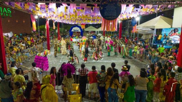 A temporada 2025 do Arraial do Sesc acontece no Caxias Shopping Center a partir desta quarta
