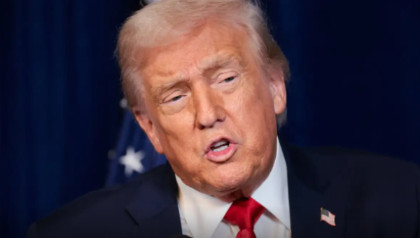 Trump diz que EUA vão administrar Venezuela até "transição segura"