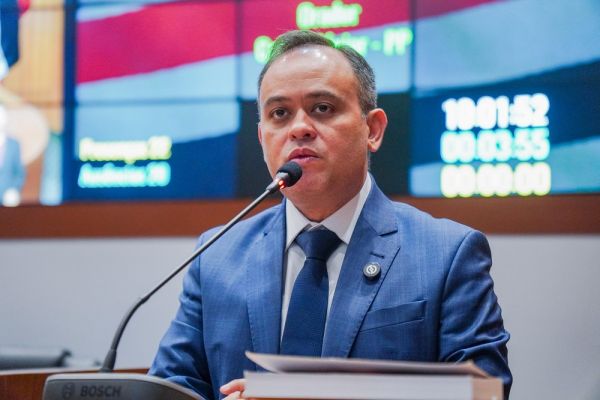 Catulé Júnior destaca articulação para convênio entre governo e Prefeitura de Aldeias Altas