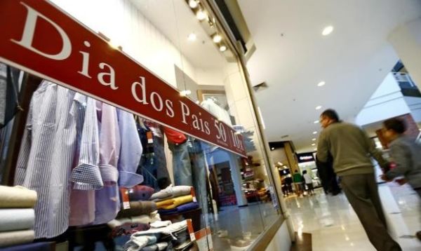 Comércio de Caxias terá horário especial na véspera do Dia dos Pais