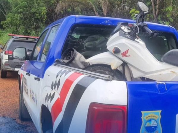 Polícia Civil e Guarda Municipal localizam moto roubada em área de mata em Caxias
