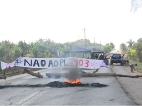 Indígenas bloqueiam rodovias no Maranhão em protesto contra o Marco Temporal