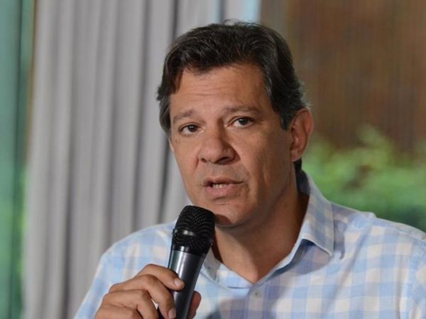 TSE multa Haddad por impulsionar notícias contra Bolsonaro