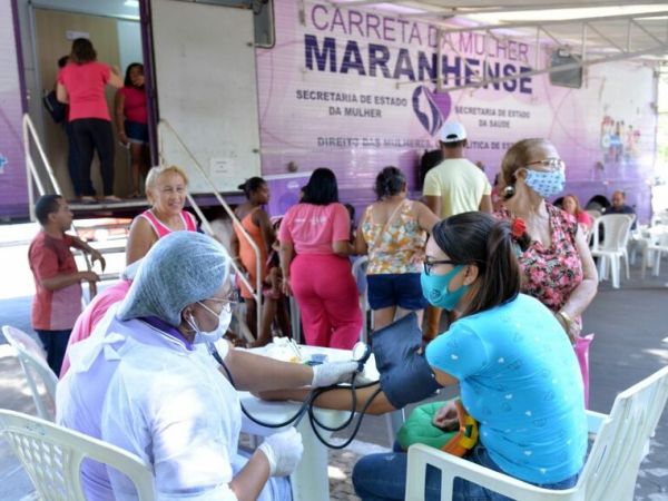 Carreta da Mulher Maranhense oferece serviços de saúde para mulheres em Caxias