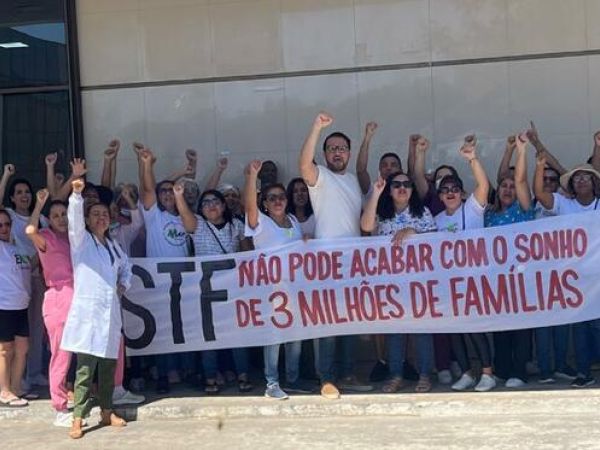 Profissionais da enfermagem fazem manifestação em Caxias pelo pagamento do piso salarial