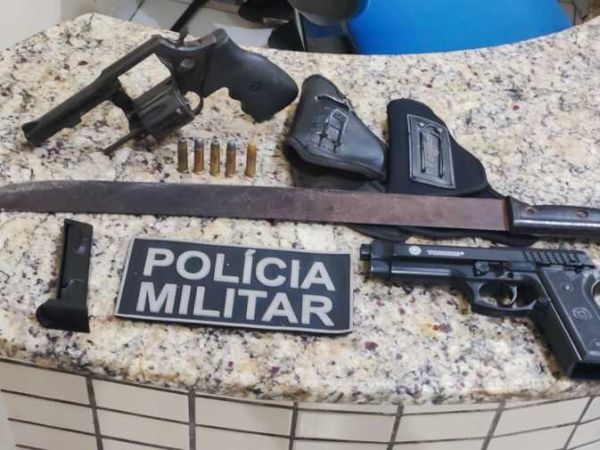 Polícia Militar apreende armas de fogo no bairro Teso Duro