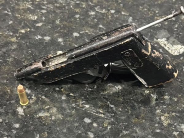 Polícia detém trio com arma de fogo no bairro Pampulha após denúncia de tentativa de assalto