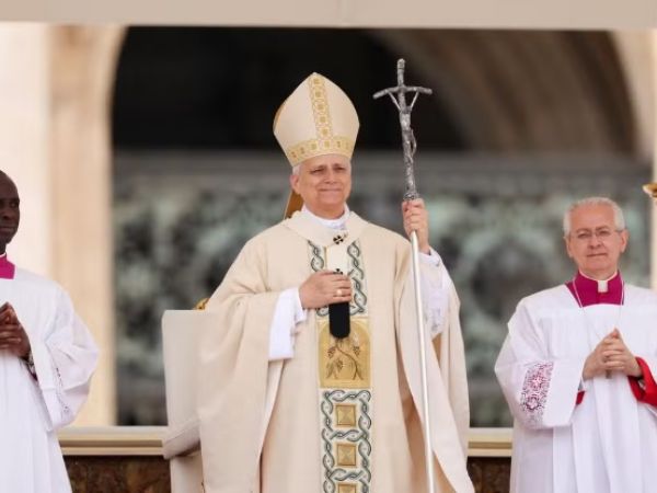 Papa Leão XIV pede amor e unidade e critica sistema que marginaliza os pobres em missa inaugural
