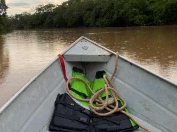 Jovem de 25 anos cai de canoa e desaparece nas águas do Rio Mearim