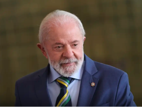 Brasil responderá tarifaço dos EUA com lei de reciprocidade, diz Lula