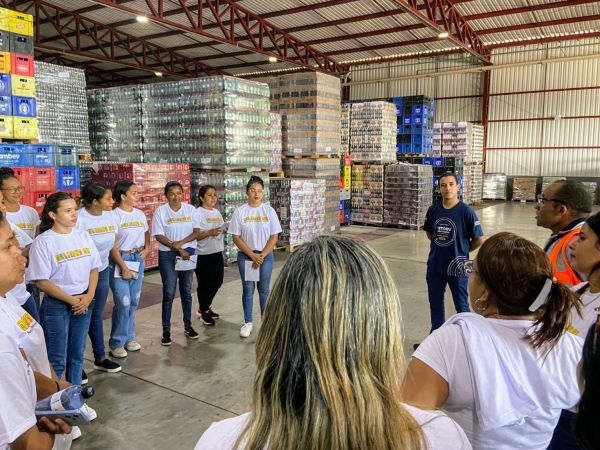 Mulheres Mil: Alunas do Curso Assistente Administrativo realizam visita técnica à Discar Caxias