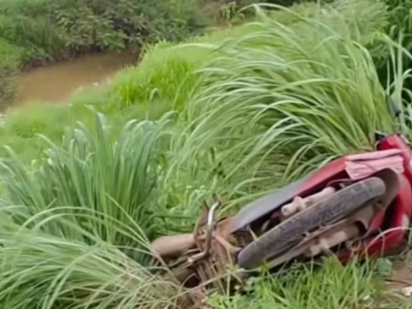 Professora morre em acidente de moto ao retornar de aniversário, em Imperatriz