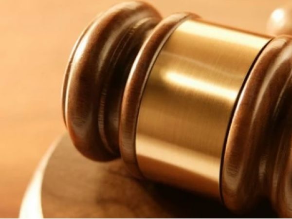 Homem é condenado a 29 anos de prisão por abusos sexuais contra as três filhas