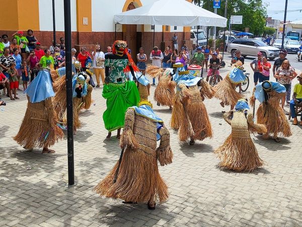 Encontro de Reisados celebra o Dia de Reis em Caxias