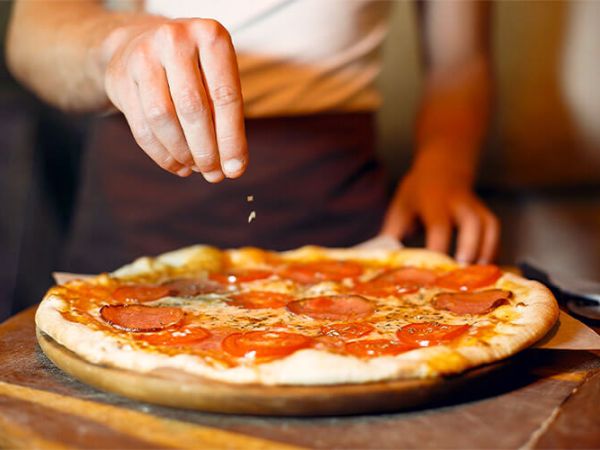 Vaga de emprego aberta para o cargo de Auxiliar de Pizzaiolo