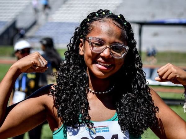Atleta caxiense é campeã nos Jogos Sul-Americanos Escolares em Assunção, no Paraguai