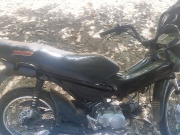 Polícia Militar recupera moto com registro de roubo em Caxias