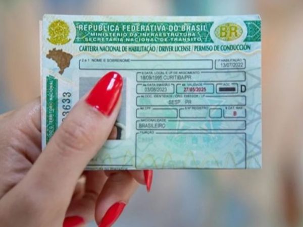 323 mil motoristas já tiveram carteira de habilitação renovada automaticamente, diz governo