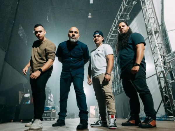 Com o melhor de Capital Inicial, Titãs e Biquini Cavadão, Caxias recebe tributo ao rock nacional no sábado (7)