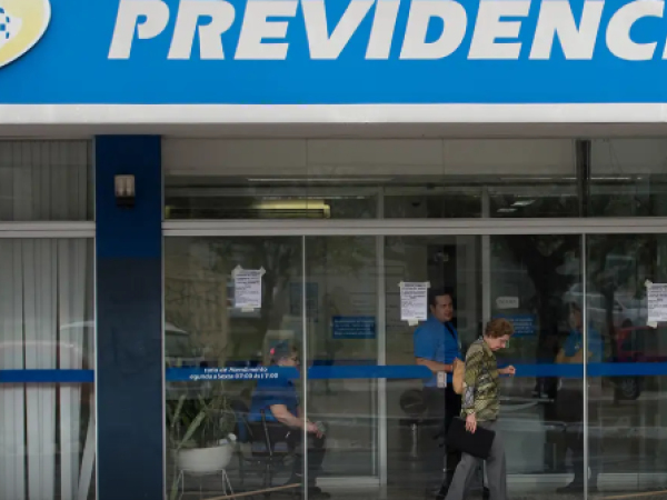 Agências do INSS abrem para atendimento extra neste sábado e domingo