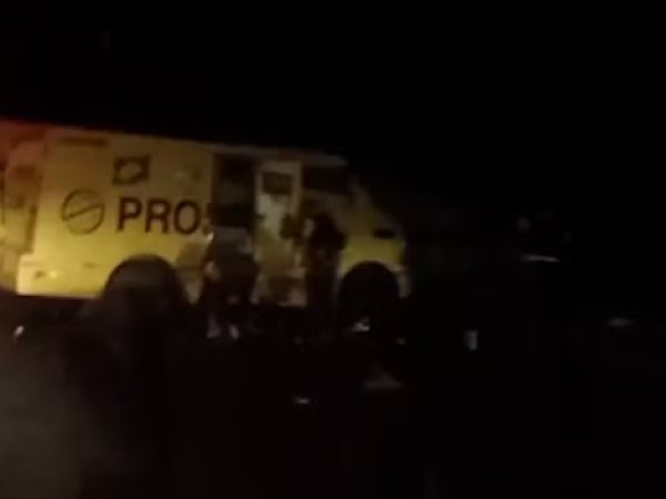 Carro-forte é explodido em assalto e rodovia é interditada na BR-010, no MA