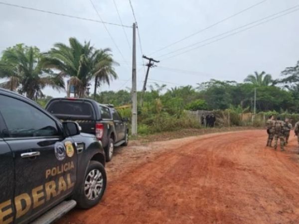 Polícia Federal cumpre mandados contra tráfico de drogas e armas em Caxias e Aldeias Altas