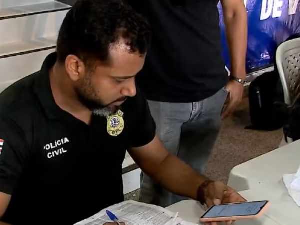 Mais de 200 celulares roubados ou furtados são entregues à polícia após 'mutirão de devolução' na Grande Ilha