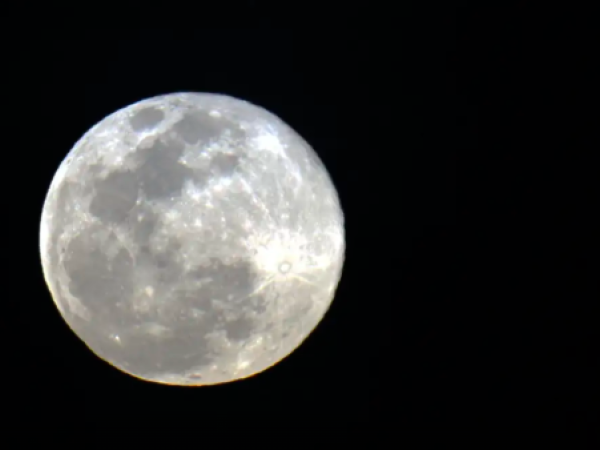 Primeira Superlua de 2026 pode ser vista neste sábado (03)