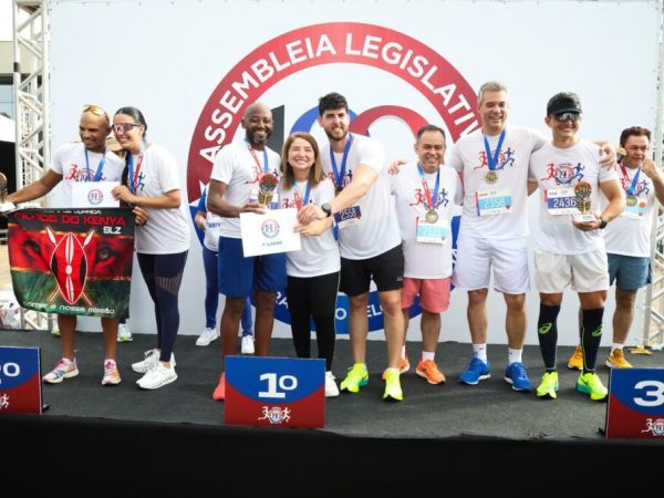 Vencedores da corrida da Alema celebram iniciativa da Casa em favor do esporte