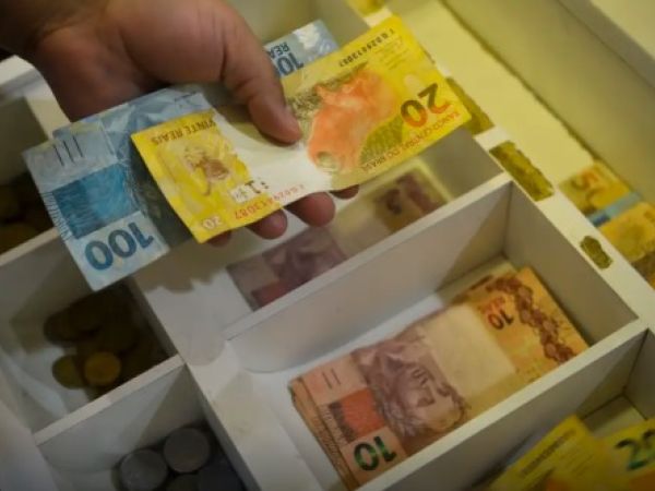 Portabilidade de consignado para CLT entre bancos começa a valer